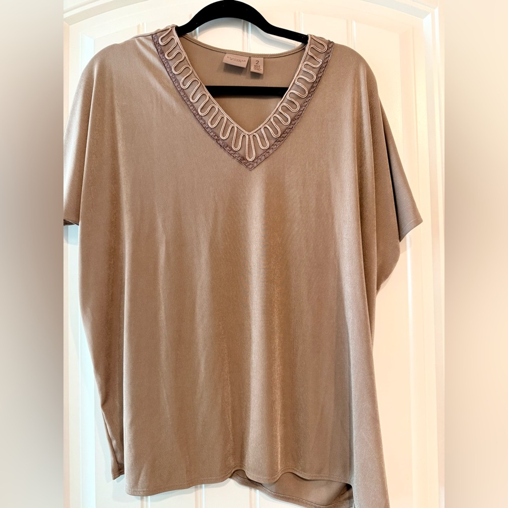 Chico's Taupe Short Sleeve Top with Embellished Neckline Sz 2 - Large
